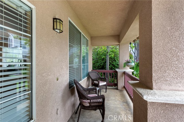 Detail Gallery Image 4 of 36 For 33391 Golden Meadow Ct, Yucaipa,  CA 92399 - 4 Beds | 2/1 Baths