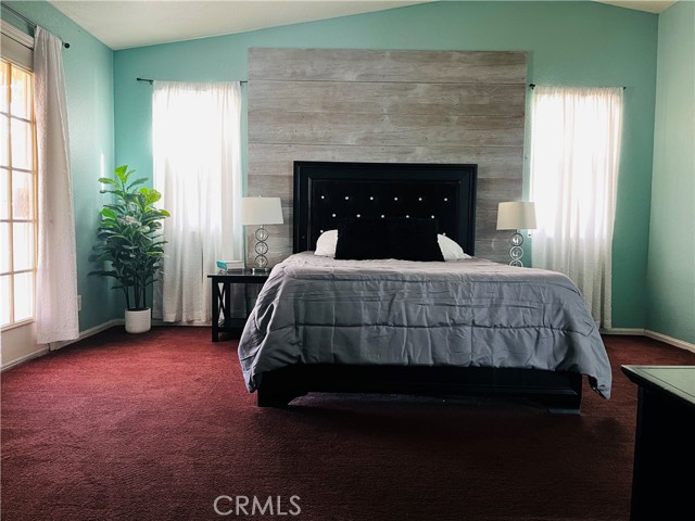 Detail Gallery Image 8 of 16 For 16315 Winona, Victorville,  CA 92395 - 4 Beds | 3 Baths