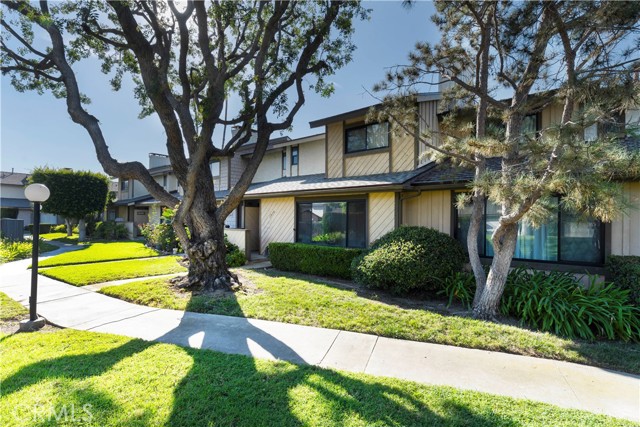 MLS# OC22212586