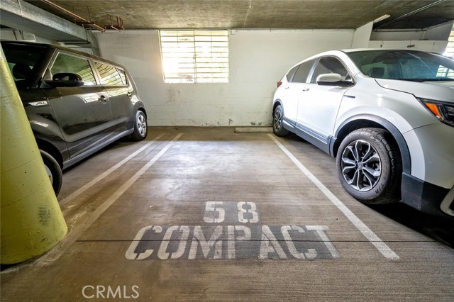 645 Chestnut Avenue, Long Beach CA: https://media.crmls.org/medias/133246e8-3d69-4dfd-8fdf-79d2ea2ab6db.jpg