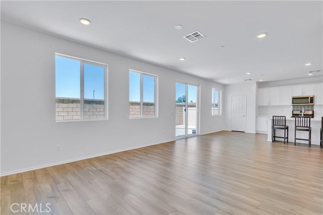 Detail Gallery Image 19 of 48 For 14707 Gulfstream Ln, Moreno Valley,  CA 92553 - 5 Beds | 2/1 Baths