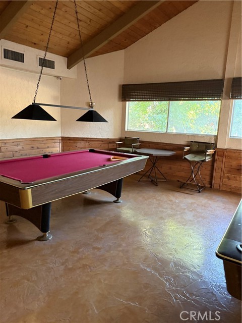 Detail Gallery Image 24 of 25 For 14960 Victory Bld #102,  Van Nuys,  CA 91411 - 2 Beds | 2 Baths