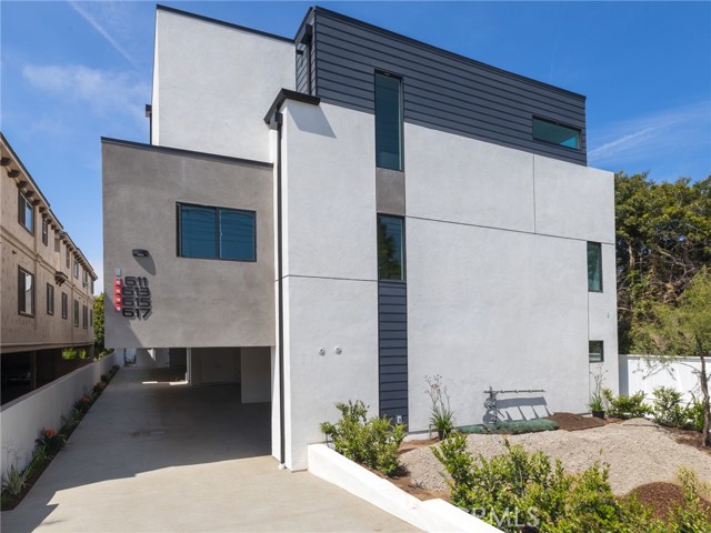 617 Aviation Way, Manhattan Beach, California 90266, 3 Bedrooms Bedrooms, ,1 BathroomBathrooms,Residential,Sold,Aviation,SB22083575