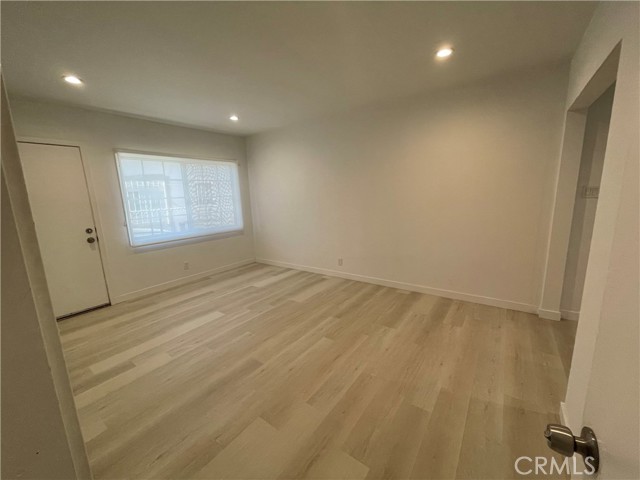 Detail Gallery Image 2 of 15 For 1152 E 77th, Los Angeles,  CA 90001 - 1 Beds | 1 Baths