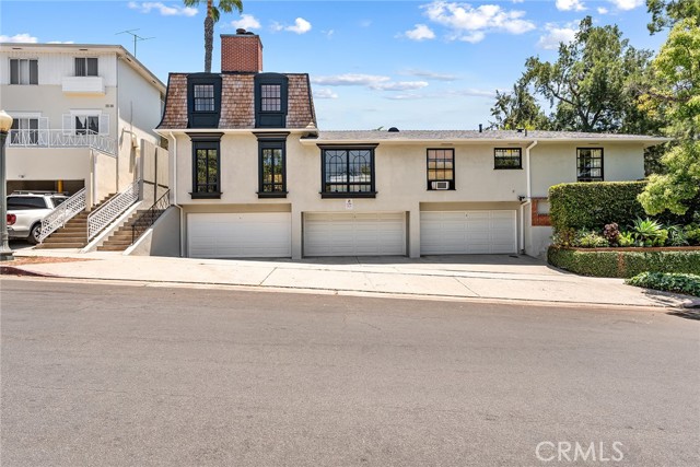 11053 Strathmore Drive, Westwood - Century City CA: https://media.crmls.org/medias/1333e09a-33aa-4755-8de7-6f293882bd18.jpg