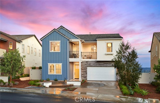 Detail Gallery Image 1 of 15 For 21208 Currant Court Pl, Chatsworth,  CA 91311 - 5 Beds | 5/2 Baths