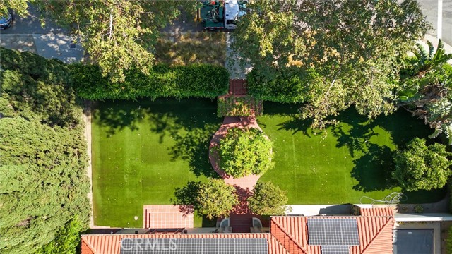 11159 La Maida Street, North Hollywood CA: https://media.crmls.org/medias/13368e75-5804-4a46-9d0f-c7cd9ff36fef.jpg