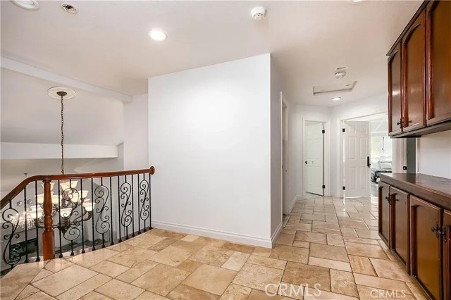 287 Goldenwood Circle, Simi Valley CA: https://media.crmls.org/medias/13369c65-97ae-43a2-b722-ae4d2a5fca0a.jpg