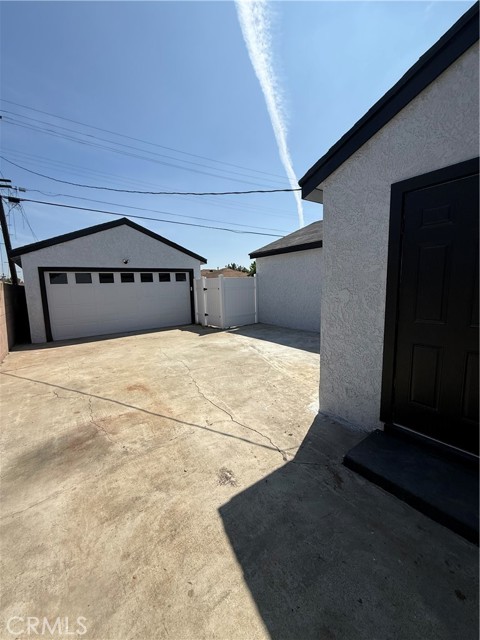 Detail Gallery Image 4 of 23 For 14102 S Parmelee, Compton,  CA 90222 - 3 Beds | 1 Baths