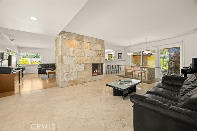 250 Hillgreen Place, Arcadia CA: https://media.crmls.org/medias/133731e9-7c01-41a1-b142-e05bd96dc767.jpg