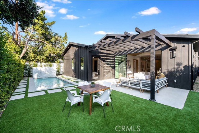 Detail Gallery Image 30 of 55 For 5323 Allott Ave, Sherman Oaks,  CA 91401 - 4 Beds | 4/1 Baths