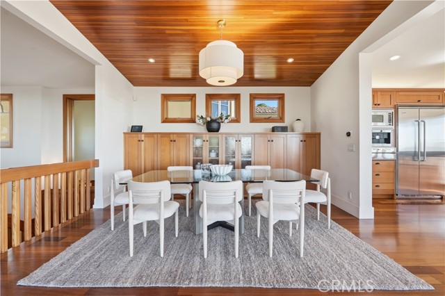 Detail Gallery Image 5 of 37 For 624 6th St, Manhattan Beach,  CA 90266 - 5 Beds | 4 Baths
