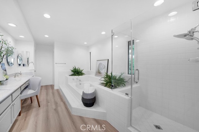 1338a096 5d74 49f5 9f5d Bff5a0122ff6