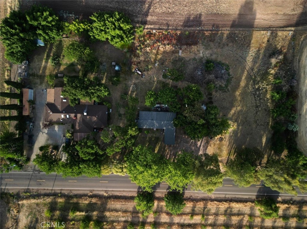 https://media.crmls.org/medias/1338ed25-77c3-4637-bf46-464a05f95032.jpg?preset=X-Large