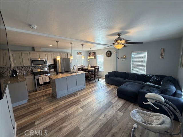 Detail Gallery Image 14 of 31 For 12700 Elliott Ave #436,  El Monte,  CA 91732 - 3 Beds | 2 Baths