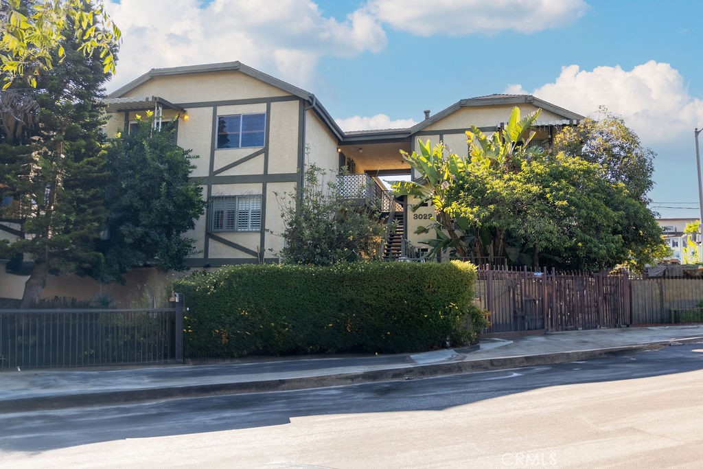 3022 Valle Vista Drive #4