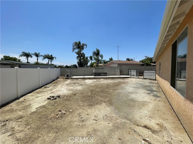 24967 Volga Street, Hemet CA: https://media.crmls.org/medias/1339b4bc-80fc-48d9-8842-face0519681b.jpg