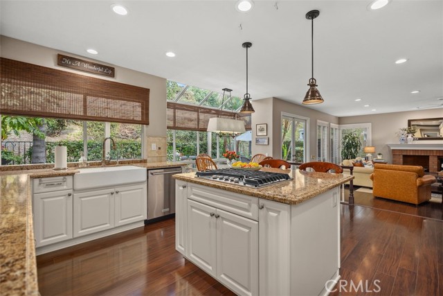 Detail Gallery Image 11 of 48 For 22432 Rosebriar, Mission Viejo,  CA 92692 - 5 Beds | 3 Baths