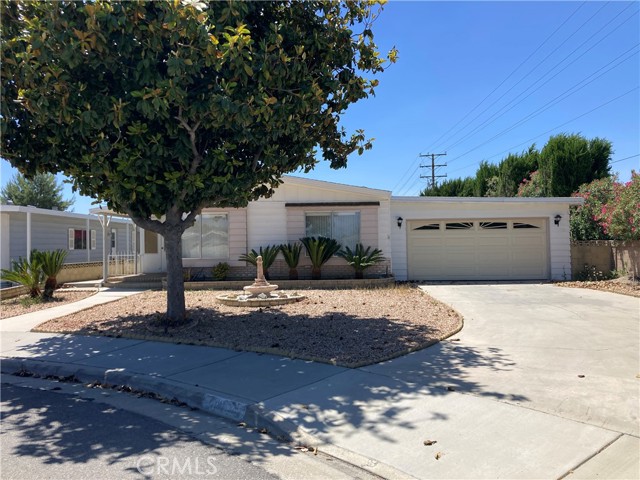1107 Checkerberry Court, Hemet CA: https://media.crmls.org/medias/133ae781-fee1-4aff-aafe-2978eabc416a.jpg