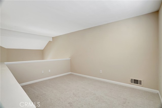 5510 Owensmouth Avenue, Woodland Hills CA: https://media.crmls.org/medias/133b89e2-01d3-416a-9f20-8601193bfe5c.jpg