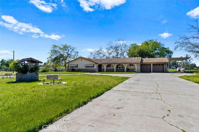 5585 N Indianola Avenue, Clovis, CA, 93619 5585 N Indianola Avenue, Clovis, CA, 93619