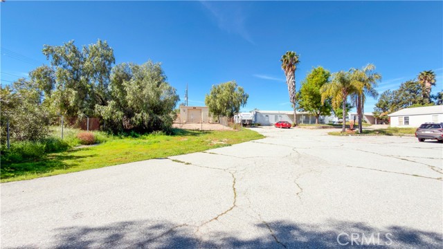 Detail Gallery Image 27 of 28 For 18420 Decker, Perris,  CA 92570 - 2 Beds | 2 Baths