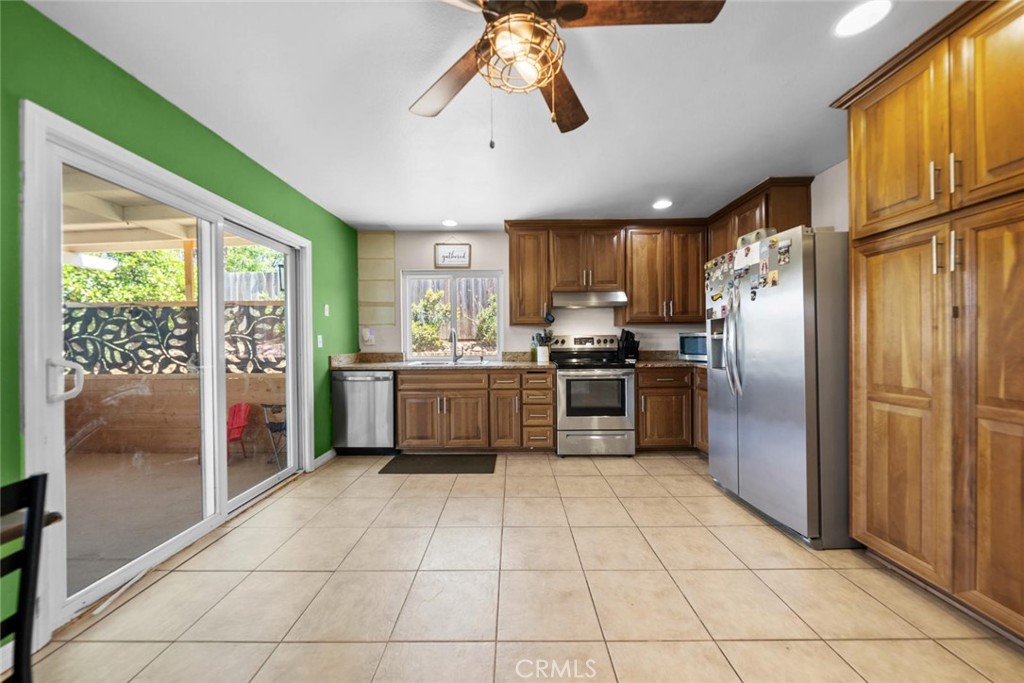 1458 Kent - photo 17