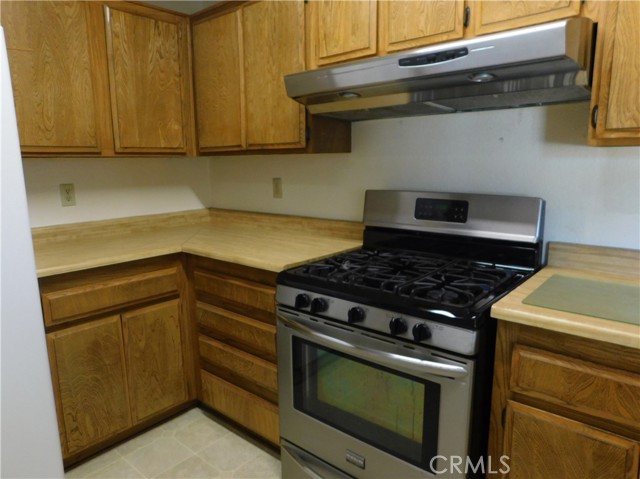 Detail Gallery Image 6 of 23 For 14323 Winchester, Mojave,  CA 93501 - 3 Beds | 2 Baths