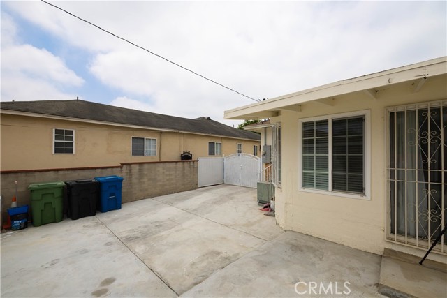Detail Gallery Image 9 of 53 For 1004 S Valencia St, Alhambra,  CA 91801 - 4 Beds | 2 Baths