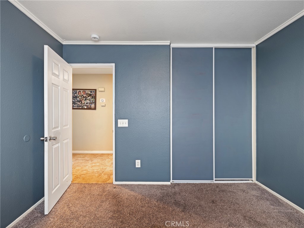 https://media.crmls.org/medias/133fdcbd-54ae-498b-acef-6f6db7e03922.jpg?preset=X-Large