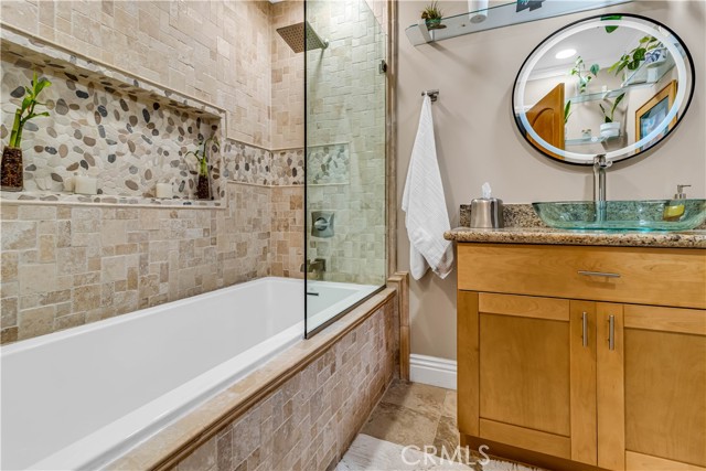 Detail Gallery Image 12 of 25 For 9052 Wallingsford Ln #10,  Westminster,  CA 92683 - 3 Beds | 2 Baths