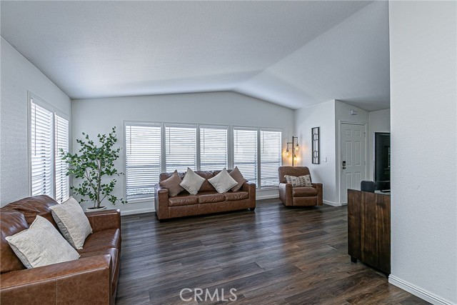 Detail Gallery Image 7 of 36 For 822 Greenacre, Santa Maria,  CA 93455 - 2 Beds | 2 Baths