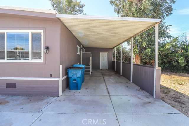 Detail Gallery Image 2 of 30 For 675 Channel Way, Needles,  CA 92363 - 2 Beds | 1 Baths