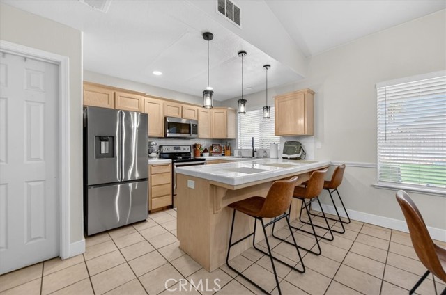 Detail Gallery Image 13 of 35 For 4752 W Mesa, Fresno,  CA 93722 - 3 Beds | 2 Baths