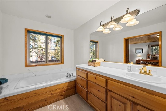 Detail Gallery Image 12 of 27 For 41640 Mockingbird, Big Bear Lake,  CA 92315 - 3 Beds | 2 Baths