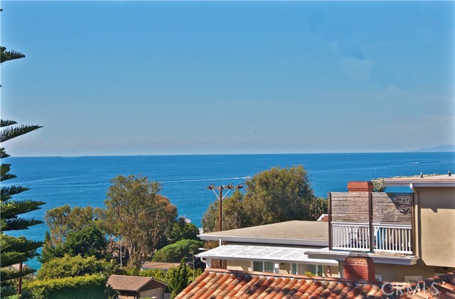 Detail Gallery Image 11 of 25 For 254 Arch St, Laguna Beach,  CA 92651 - 2 Beds | 2 Baths
