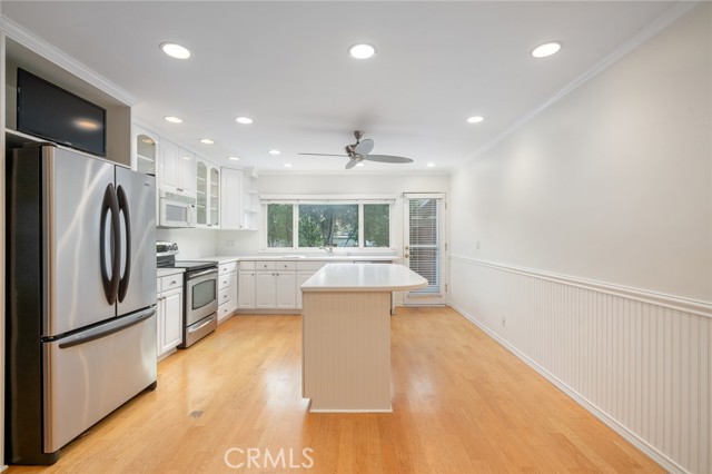 Detail Gallery Image 7 of 28 For 32106 Harborview Ln, Westlake Village,  CA 91361 - 3 Beds | 3 Baths