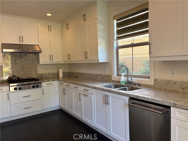 119 Kennard, Irvine CA: https://media.crmls.org/medias/1343f477-37df-47de-8aa4-c7201758cbb8.jpg