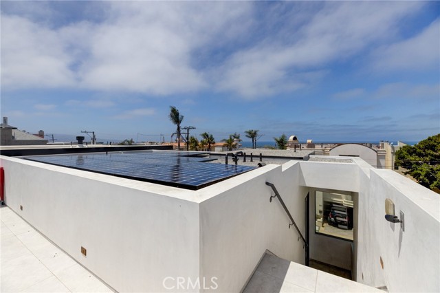 1610 Loma Drive, Hermosa Beach, California 90254, 4 Bedrooms Bedrooms, ,4 BathroomsBathrooms,Residential,Sold,Loma,SB23130408