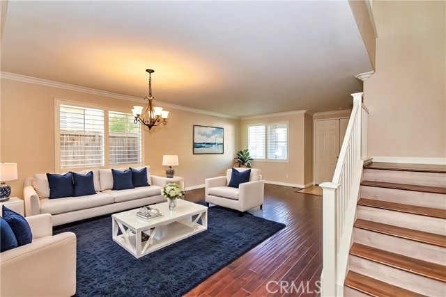 Detail Gallery Image 1 of 35 For 7586 Massachusetts Pl, Rancho Cucamonga,  CA 91730 - 5 Beds | 3 Baths