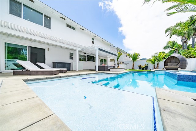 Detail Gallery Image 49 of 61 For 20191 Imperial Cove Ln, Huntington Beach,  CA 92646 - 3 Beds | 3 Baths