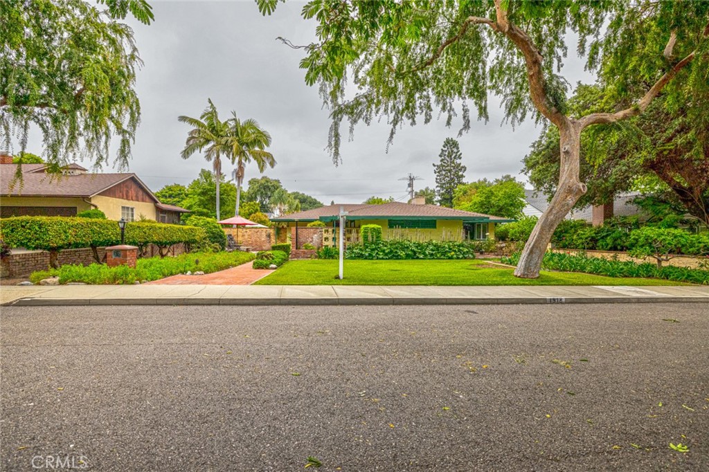 1918 Westwood Place, Pomona, CA 91768