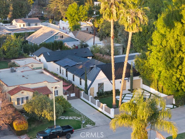 Detail Gallery Image 34 of 63 For 11107 Kling St, North Hollywood,  CA 91602 - 4 Beds | 4 Baths