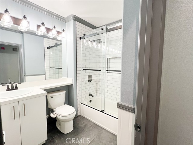 Detail Gallery Image 15 of 28 For 3321 E Penzance Ln #C,  Orange,  CA 92869 - 3 Beds | 2/1 Baths