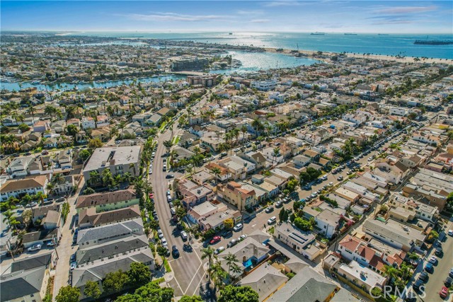 Detail Gallery Image 32 of 34 For 5278 E the Toledo, Long Beach,  CA 90803 - 2 Beds | 2 Baths