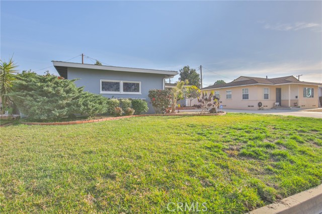 9078 Angell Street, Downey, California 90242, 3 Bedrooms Bedrooms, ,1 BathroomBathrooms,Single Family Residence,For Sale,Angell,DW25036969