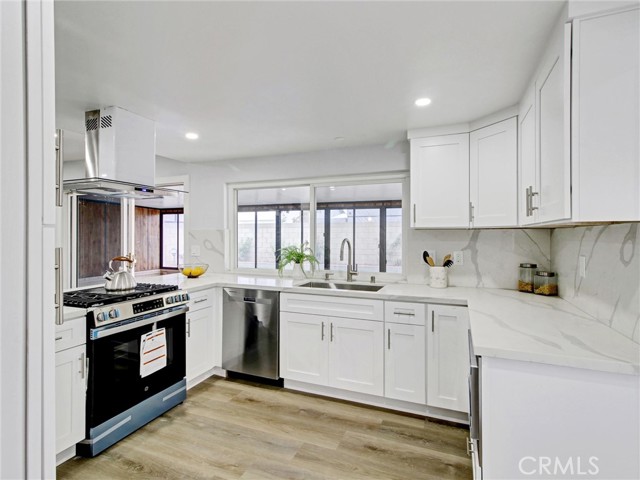 Detail Gallery Image 12 of 32 For 1675 E Cyrene, Carson,  CA 90746 - 5 Beds | 3 Baths