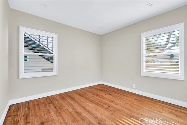 Image 14 of 51 For 5602 Verdura Ave