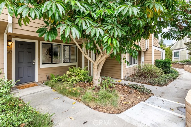 Image 24 of 28 For 40 Seabird Court 36
