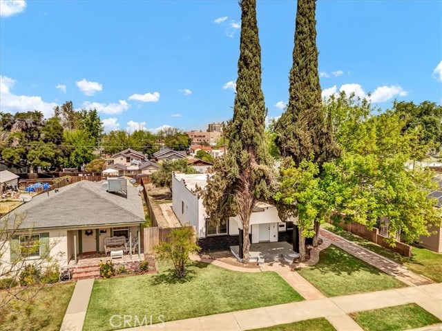 516 C Street, Lemoore CA: https://media.crmls.org/medias/13476207-29d8-4f3c-8ea7-c7c617784d40.jpg